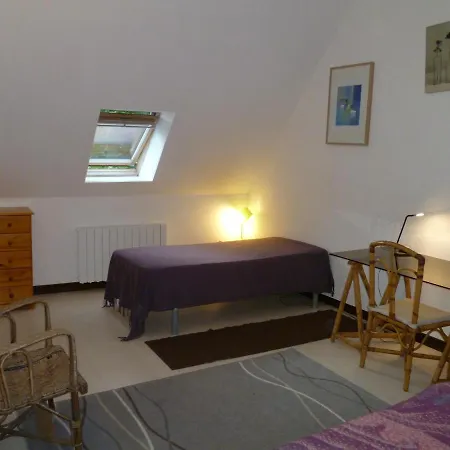 La Gilberdiere Holiday home La Rochelle-Normande